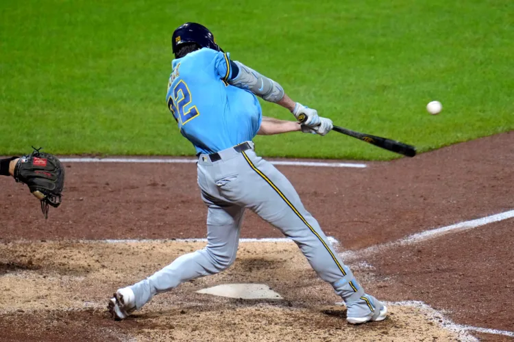 Christian Yelich's 2-Run Double Rallies NL Central Champion Brewers To 5-4 Win Over Pirates